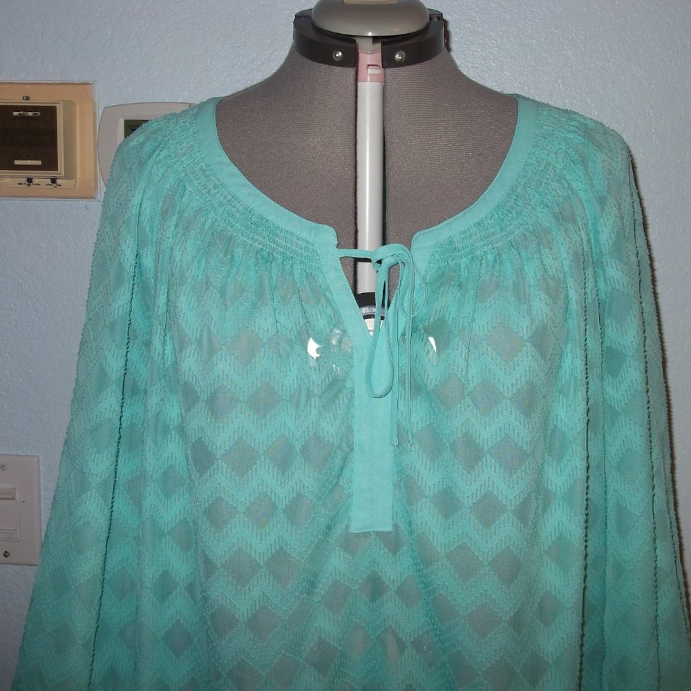 Croft and Barrow Plus Size 1X Blue Sheer Blouse - Picture 2 of 7